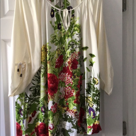 Ladies Casual Blouse - Picture 2 of 16